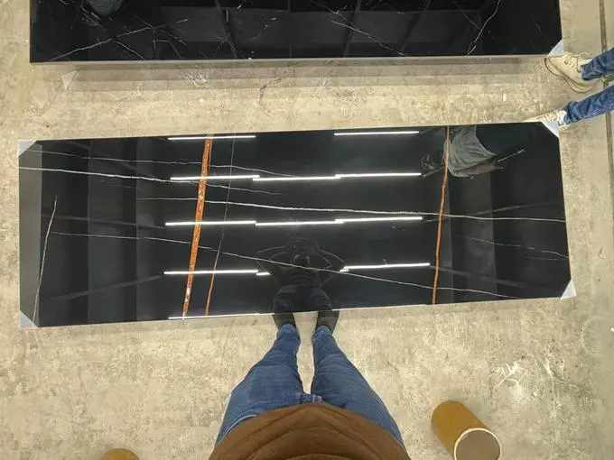 SAHARA NOIR GOLDEN HG 